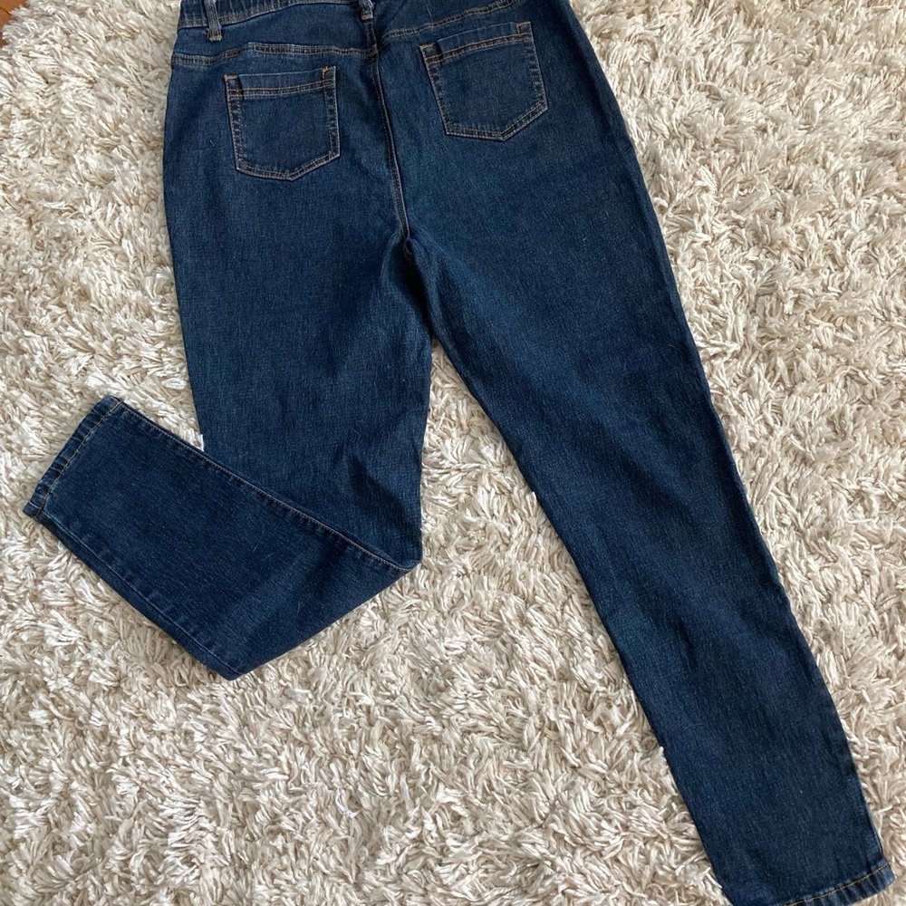 Jeans - Picture 3 of 5
